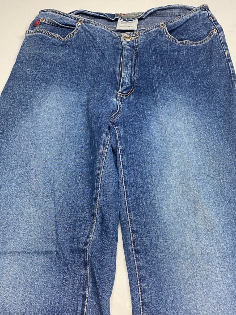 Men’s Straight Fit Jeans in Distressed Blue Denim